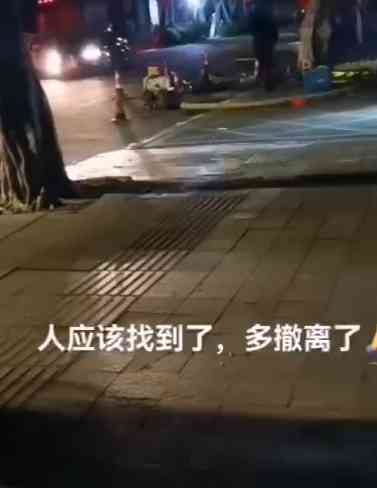 泉州三工人下水道遇难，救援部门全力搜寻