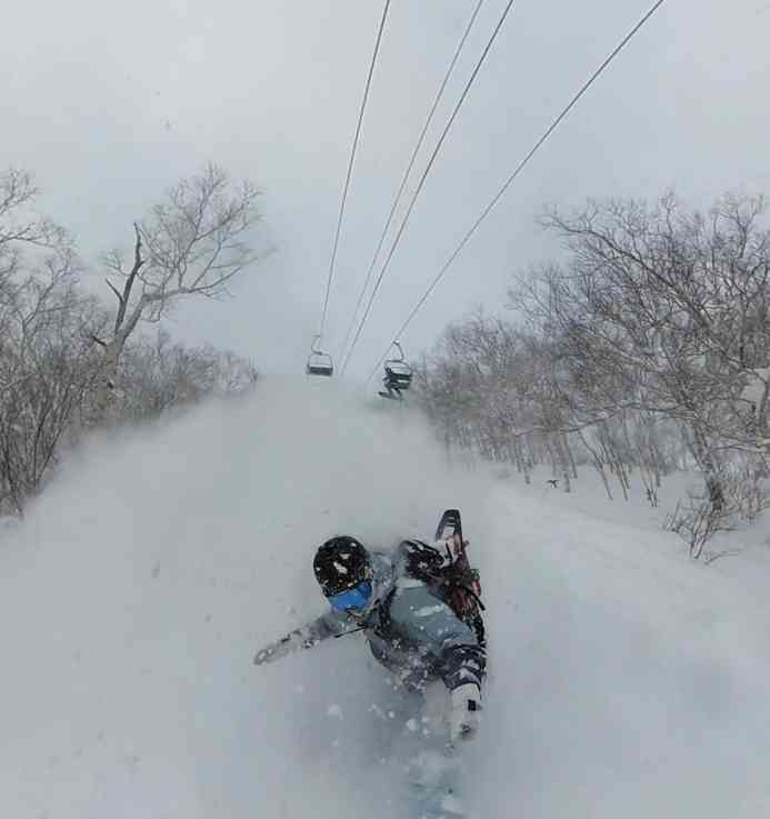  雪中悲剧！中国女子滑雪死于日本禁区