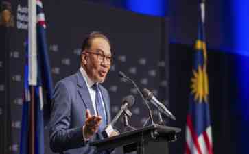  外交风波！马来西亚总理打破沉默，中国外交部回应震撼！